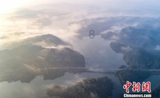 桂冠电力(600236.SH):长江电力及其一致行动人增持达1%股份